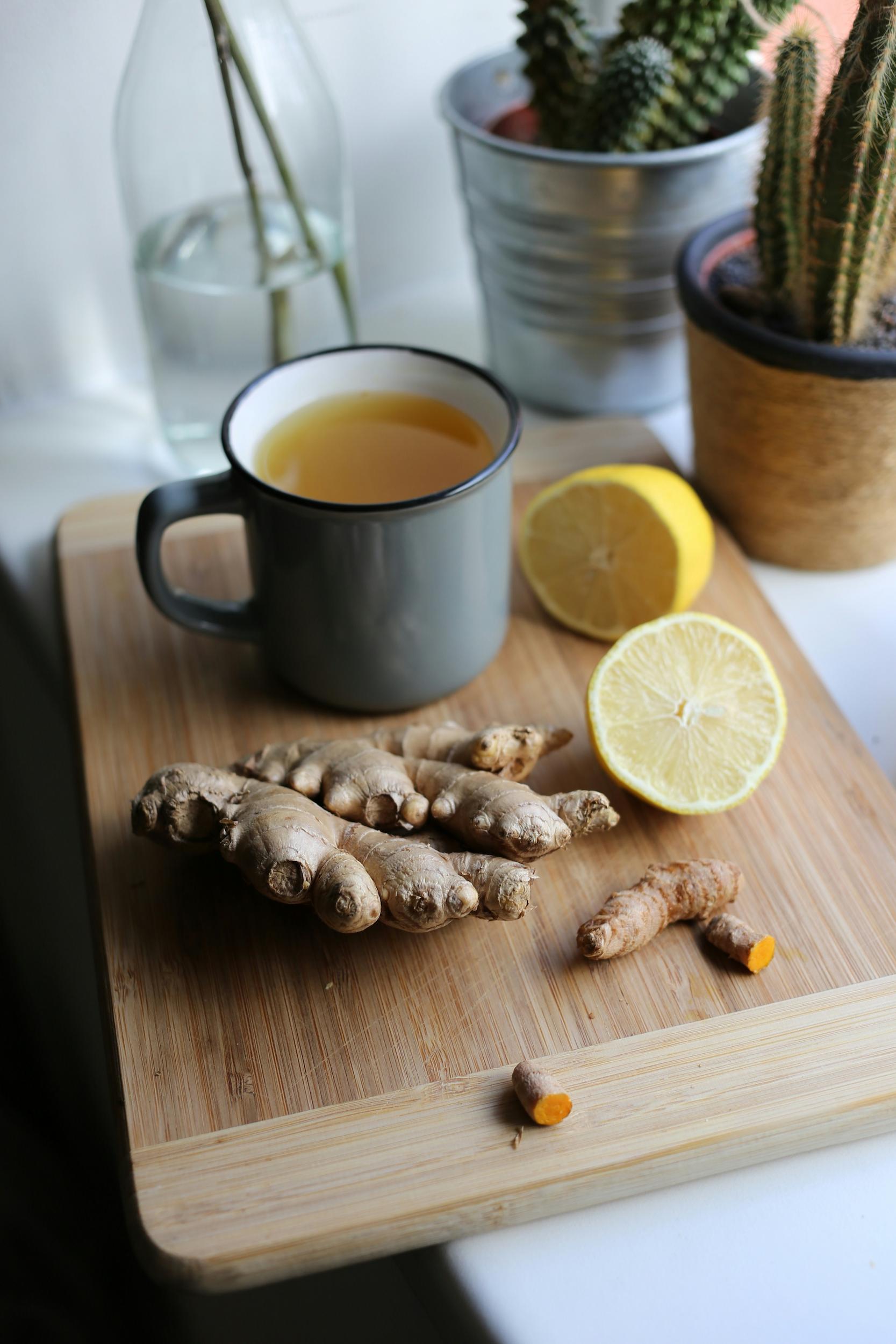Calming herbal teas and gut-friendly foods that help with IBS relief